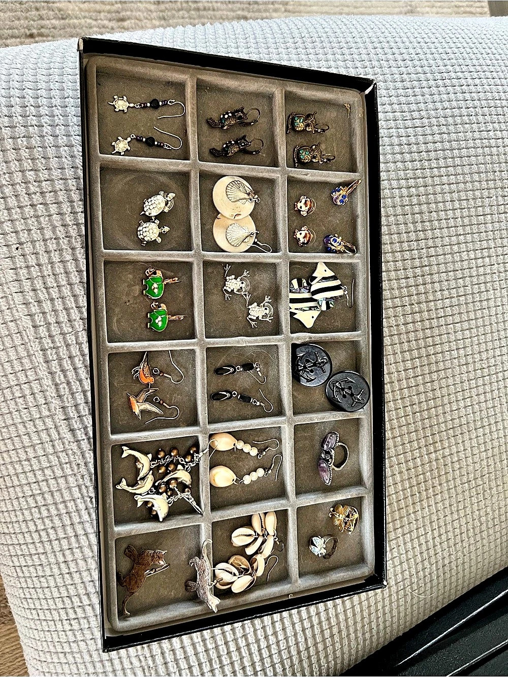 Assorted 20 pc jewelry lot
